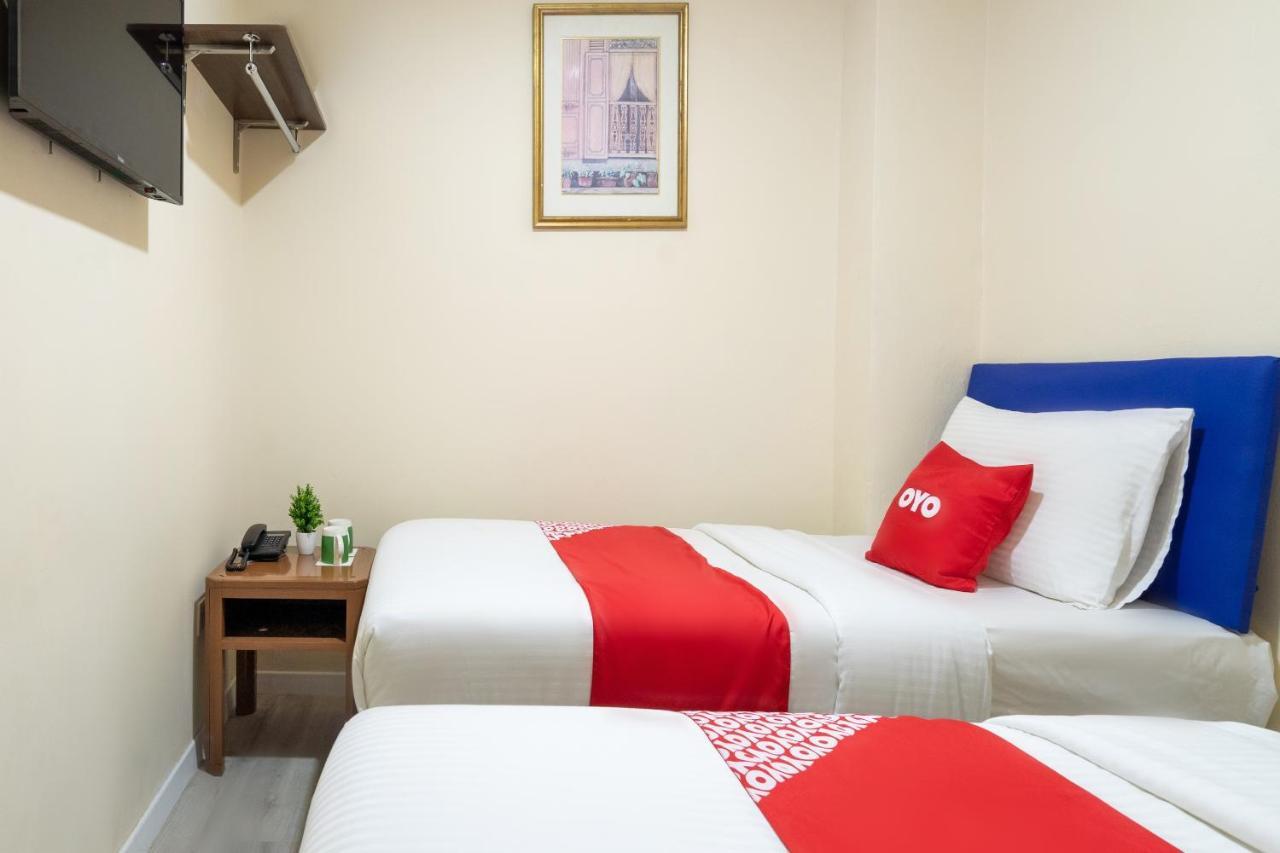 Hentian Hotel Каджанг Экстерьер фото