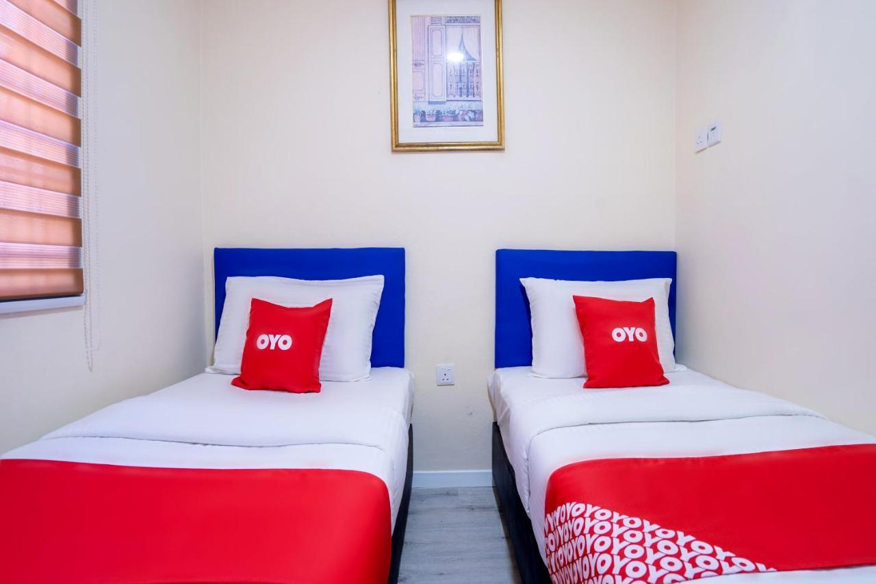 Hentian Hotel Каджанг Экстерьер фото