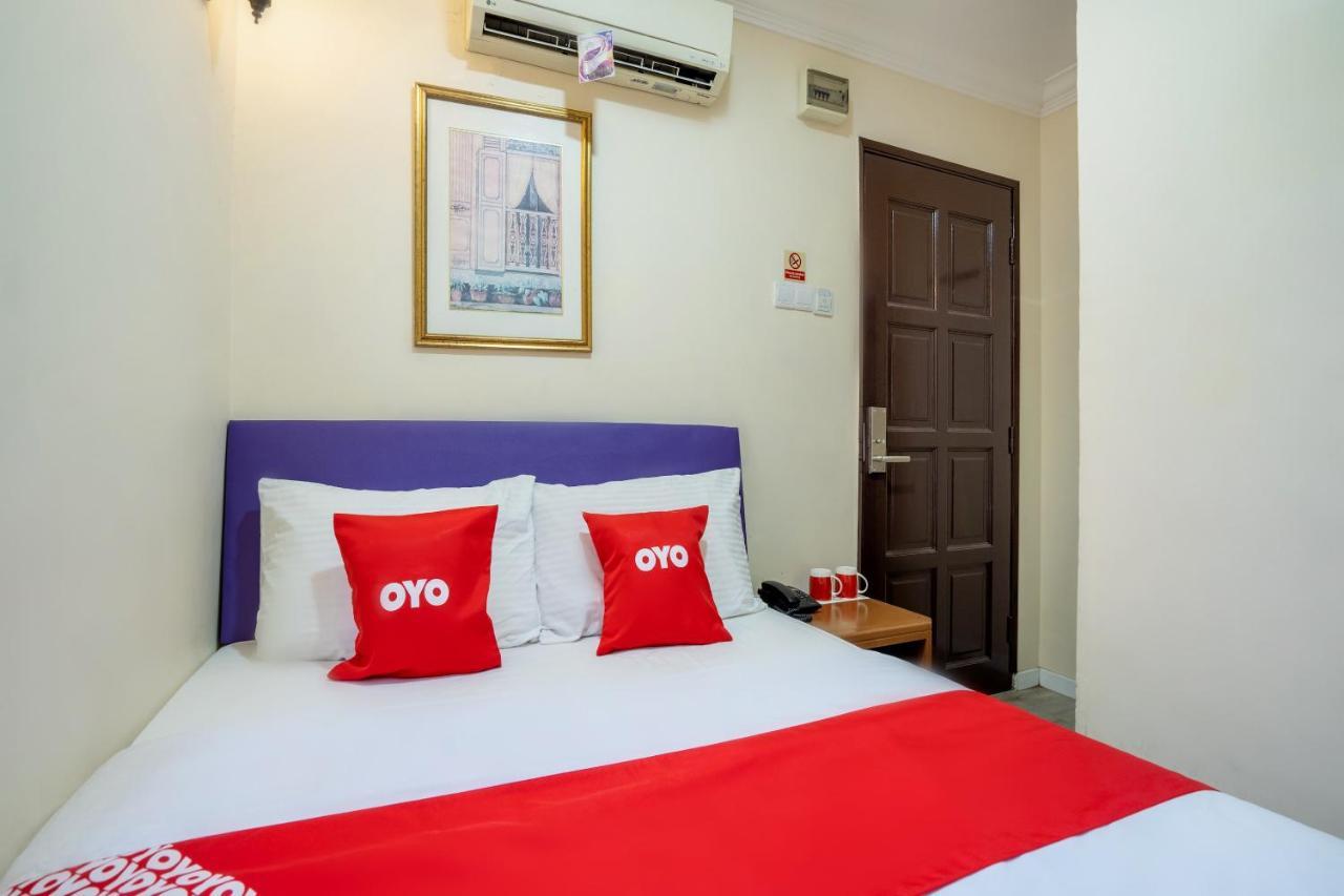 Hentian Hotel Каджанг Экстерьер фото