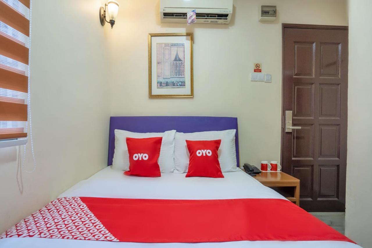 Hentian Hotel Каджанг Экстерьер фото