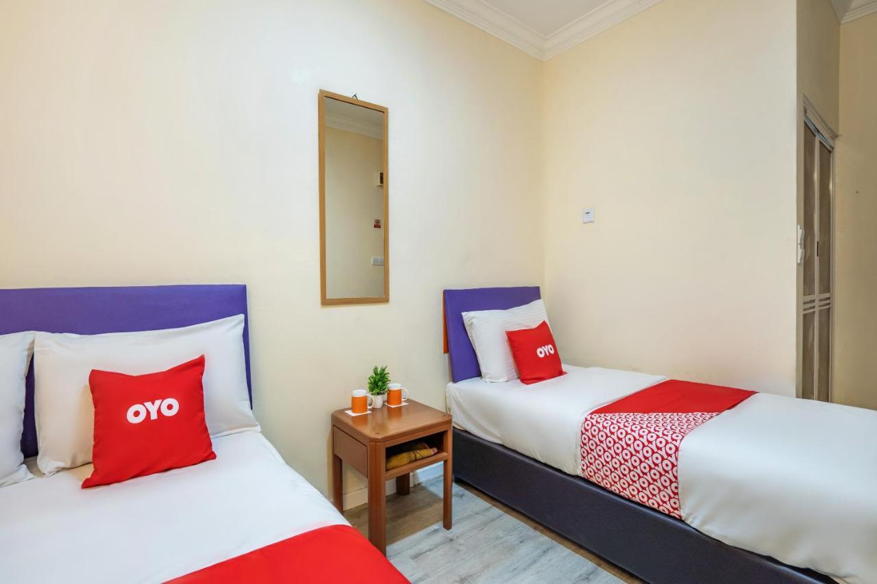 Hentian Hotel Каджанг Экстерьер фото