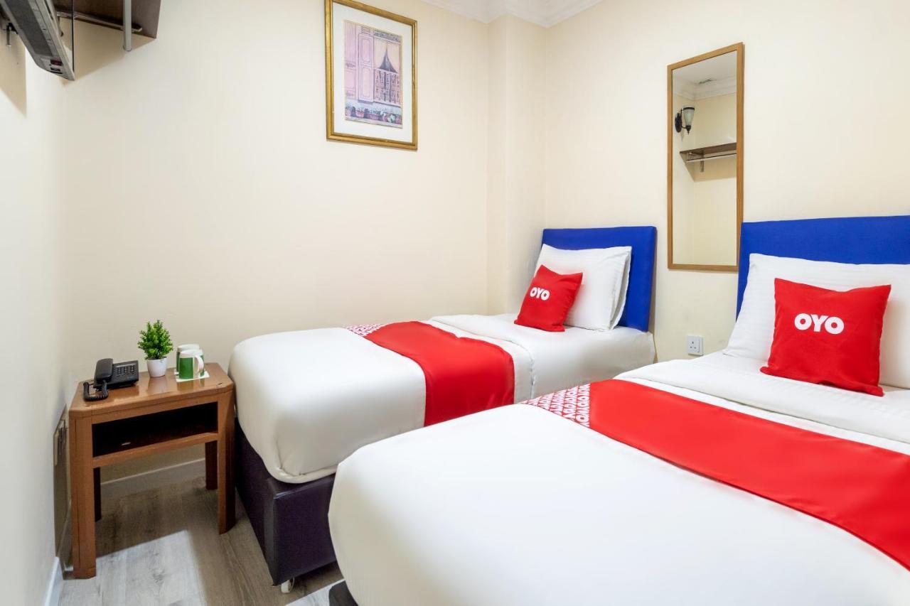 Hentian Hotel Каджанг Экстерьер фото