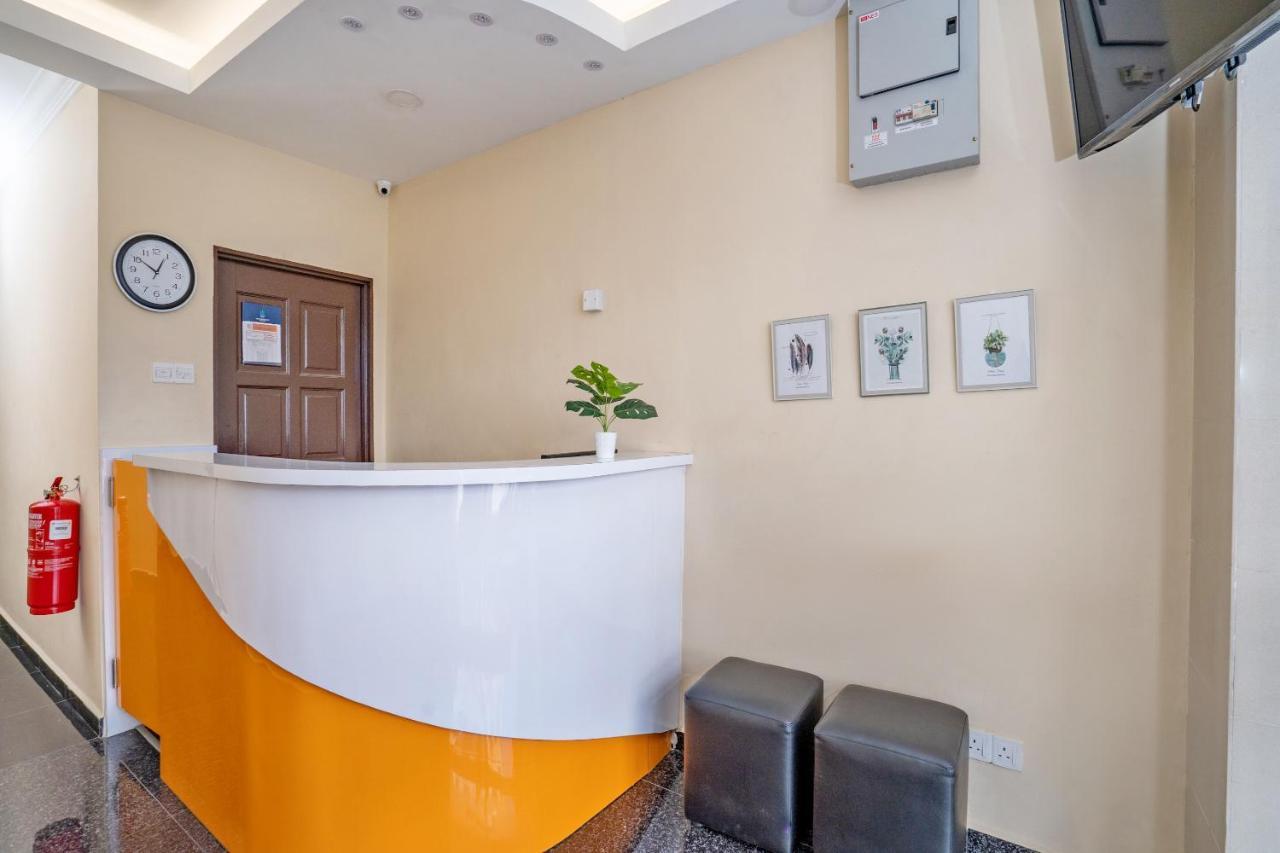 Hentian Hotel Каджанг Экстерьер фото