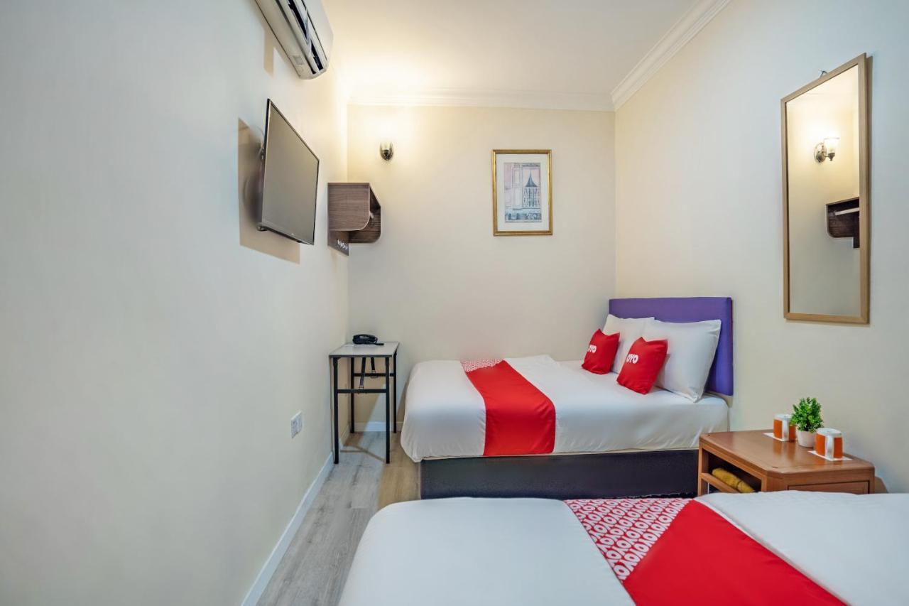Hentian Hotel Каджанг Экстерьер фото